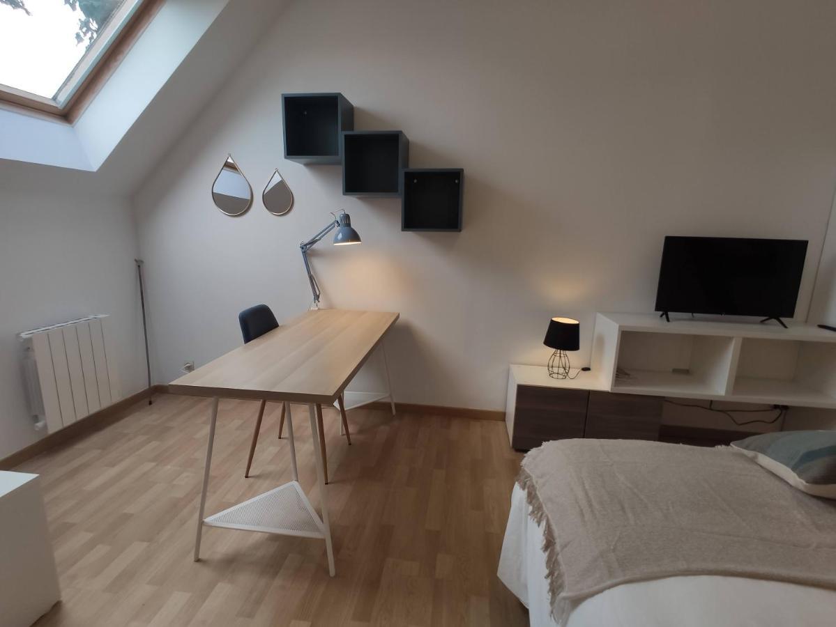 Residence Beaudelot Saint-Saulve ภายนอก รูปภาพ