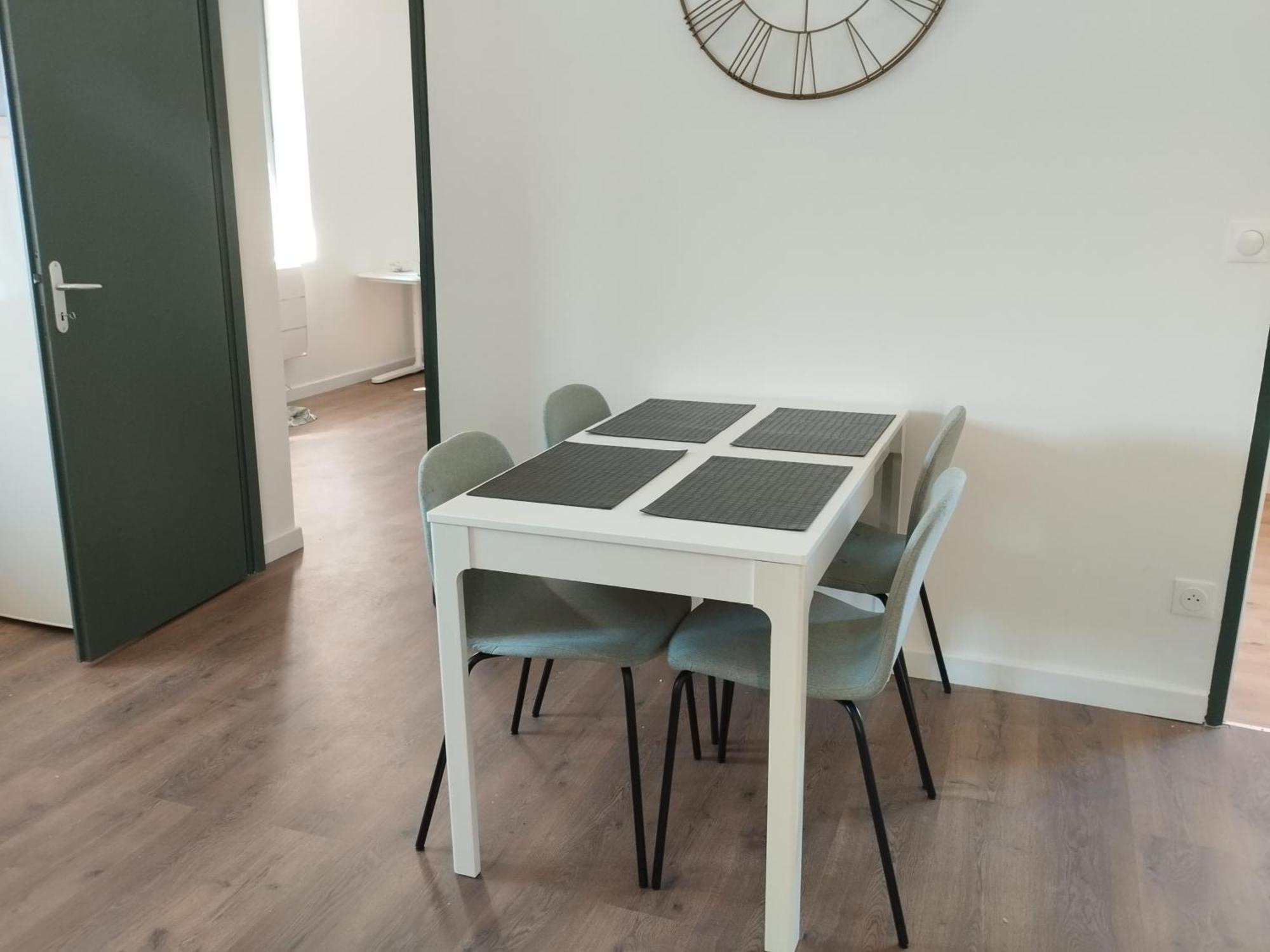 Residence Beaudelot Saint-Saulve ภายนอก รูปภาพ
